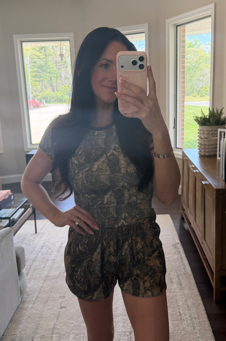 Albero Dark Woodland Camo Short Sleeve Top